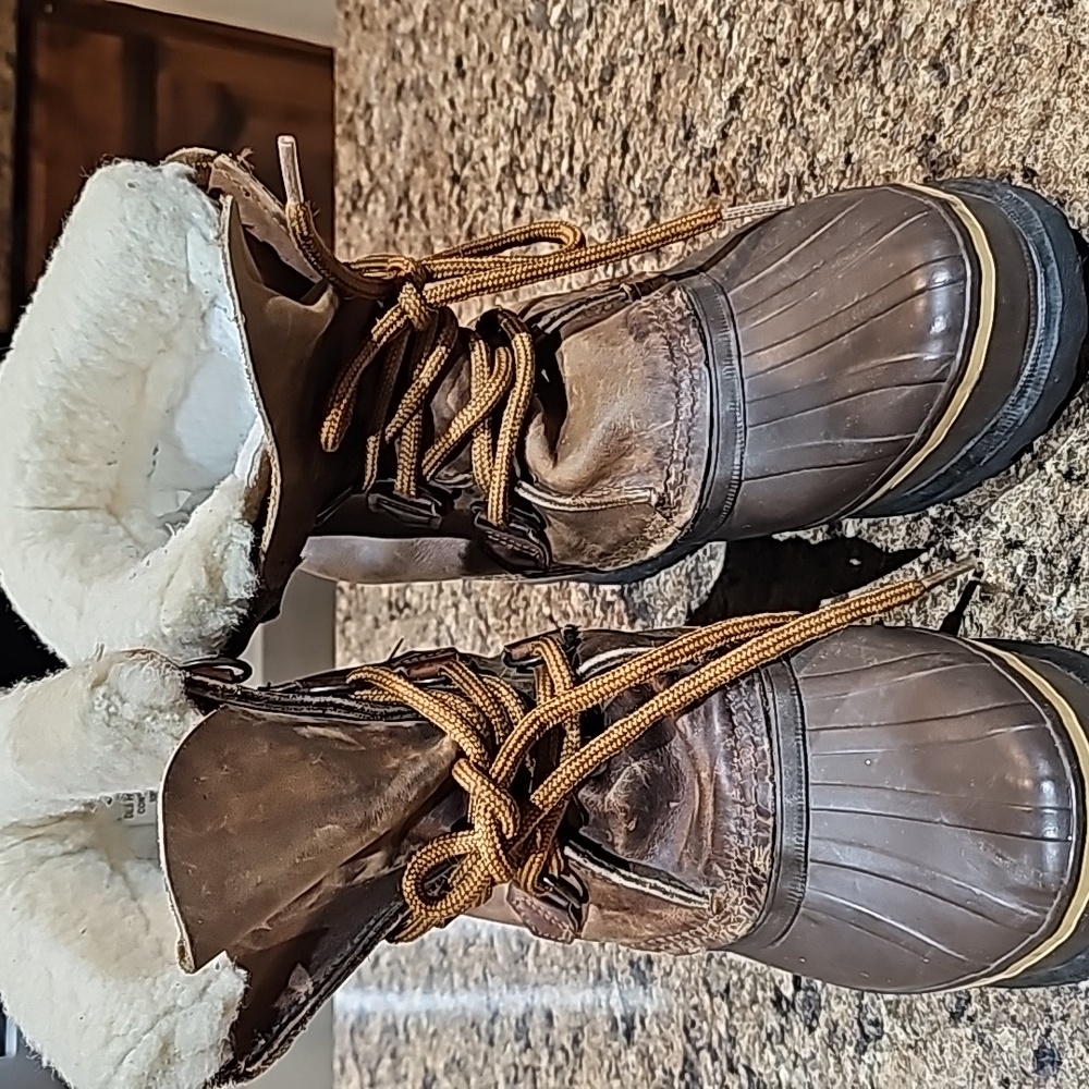 - Sorel ladies Alpine waterproof Sherpa lined leather boots 11"x wide 4" - Picture 2 of 6